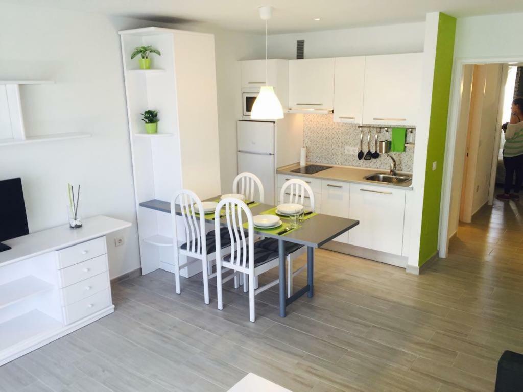 Pistachio Apartment Lanzarote Apartment 코스타 테기세 외부 사진